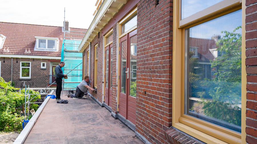 Transformatie arbeidswoningen naar ruime eengezinswoningen. Niesing Bouwbedrijf